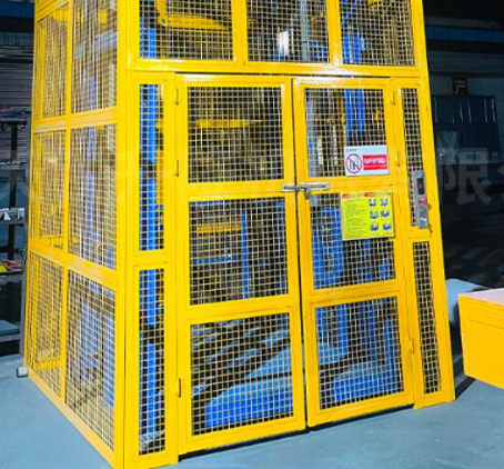 青松路街道货梯可以安装在室外吗